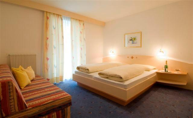 Residence Koenigsrainer San Leonardo in Passiria Chambre photo